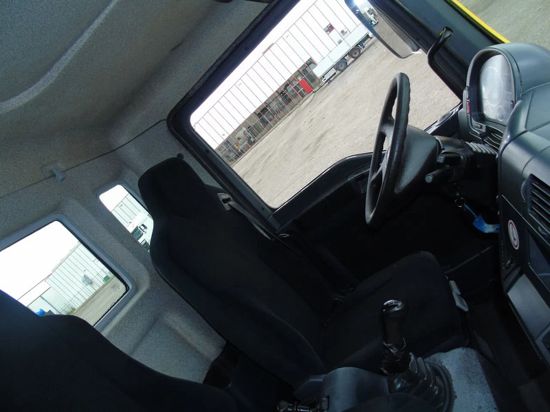 Camion porte-voitures MAN TGL 8.180 + winch + MANUAL + EURO 5 + system working: photos 17