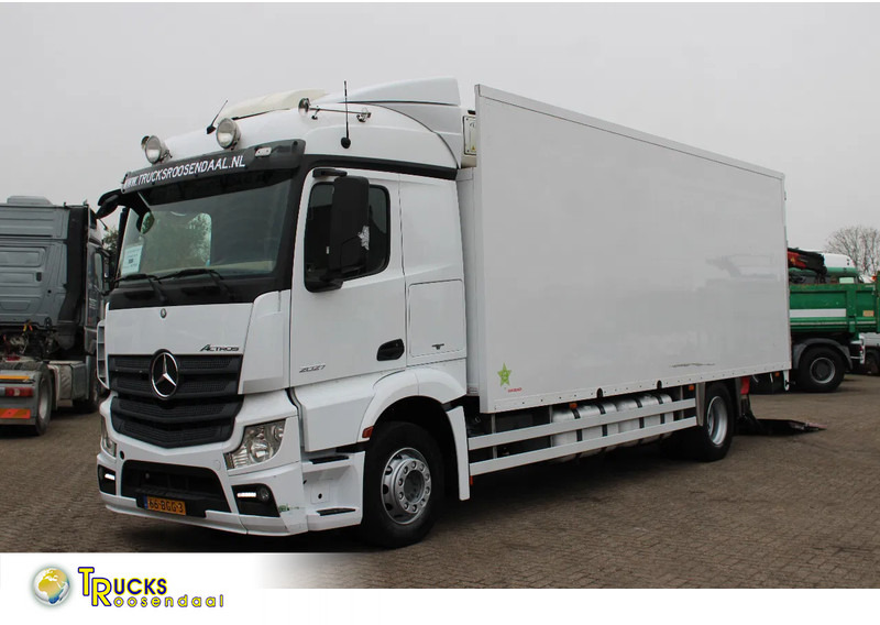 Mercedes-Benz Actros 2027 + EURO 6 + 19T - Camion frigorifique: photos 1 Mercedes-Benz Actros 2027 + EURO 6 + 19T - Camion frigorifique: photos 1