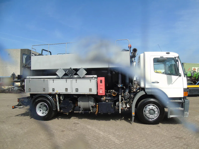 Camion hydrocureur Mercedes-Benz Atego 1923 + 8.800 liter INOX + complete pump/tipper/functional + EURO 2: photos 7 Camion hydrocureur Mercedes-Benz Atego 1923 + 8.800 liter INOX + complete pump/tipper/functional + EURO 2: photos 7