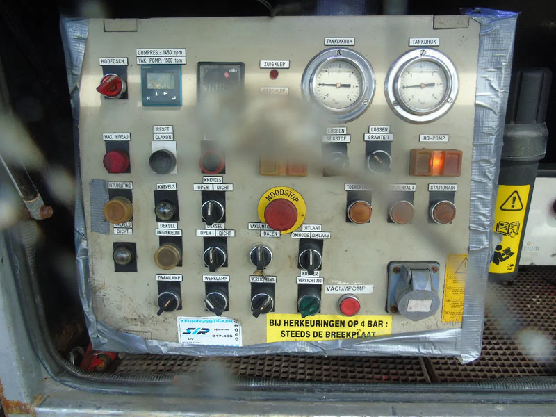 Camion hydrocureur Mercedes-Benz Atego 1923 + 8.800 liter INOX + complete pump/tipper/functional + EURO 2: photos 12 Camion hydrocureur Mercedes-Benz Atego 1923 + 8.800 liter INOX + complete pump/tipper/functional + EURO 2: photos 12