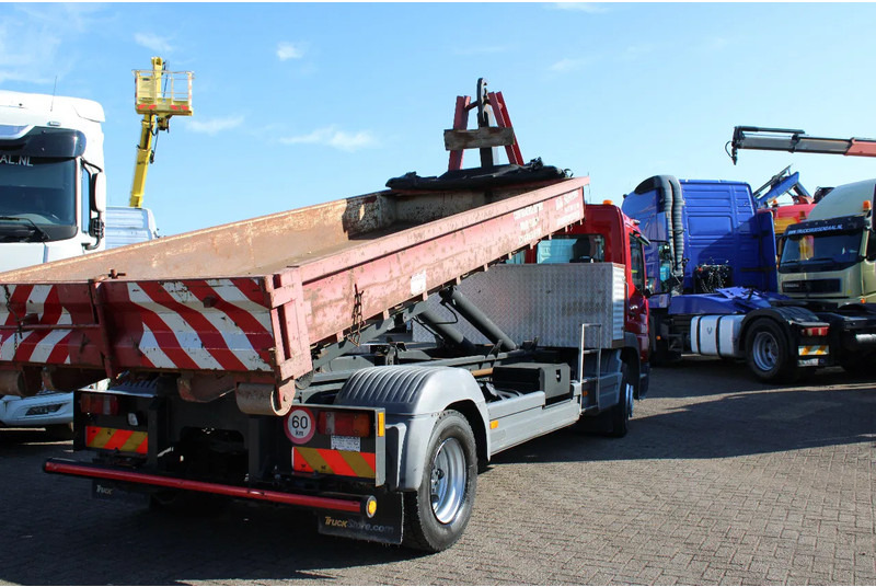 Mercedes-Benz Atego reserved!! 1218 + HYVALIFT + CONTAINER + MANUAL - Camion ampliroll: photos 4 Mercedes-Benz Atego reserved!! 1218 + HYVALIFT + CONTAINER + MANUAL - Camion ampliroll: photos 4