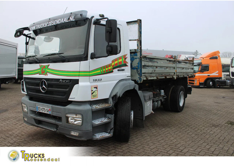 Mercedes-Benz Axor 1833 + tipper + manual - Camion benne: photos 1 Mercedes-Benz Axor 1833 + tipper + manual - Camion benne: photos 1