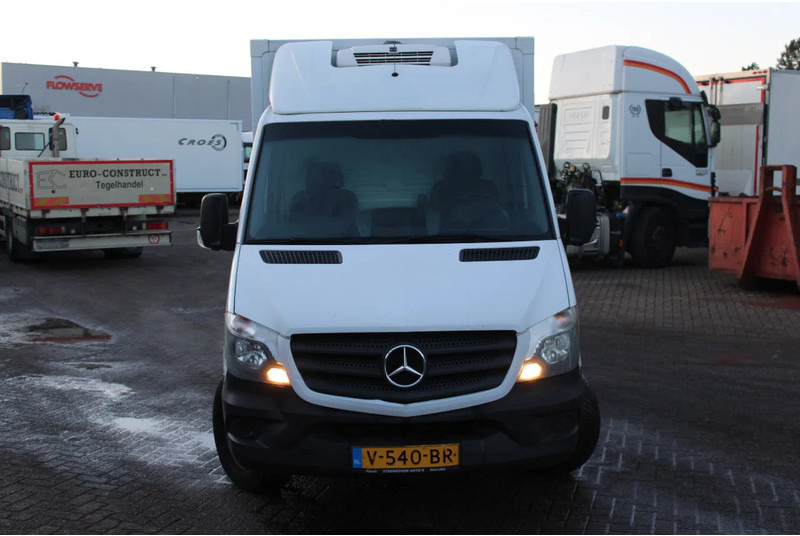 Mercedes-Benz Sprinter 316 + THERMO KING - Utilitaire frigorifique: photos 2 Mercedes-Benz Sprinter 316 + THERMO KING - Utilitaire frigorifique: photos 2