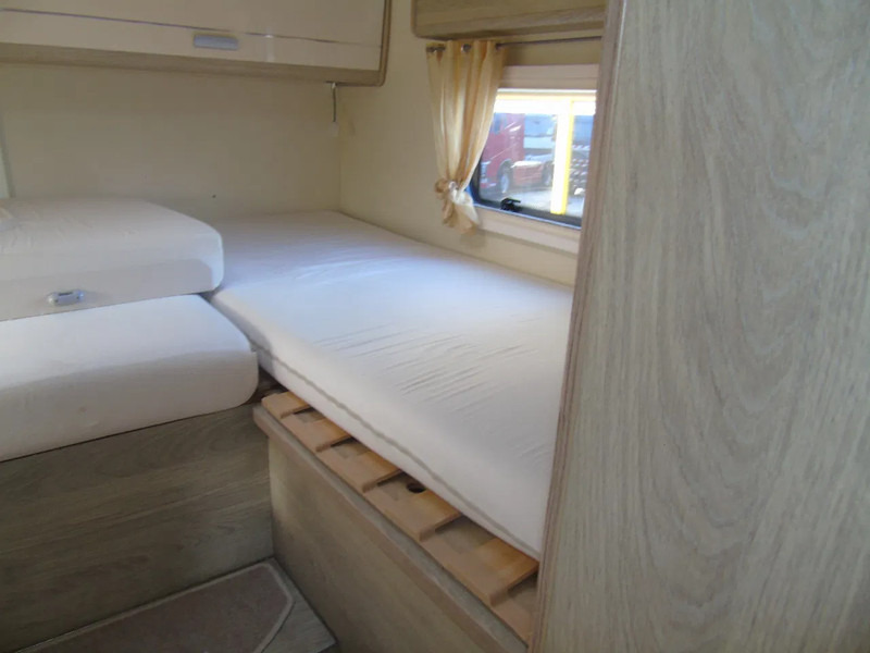 PLA H380 + FULL OPTION - Camping-car profilé: photos 5 PLA H380 + FULL OPTION - Camping-car profilé: photos 5
