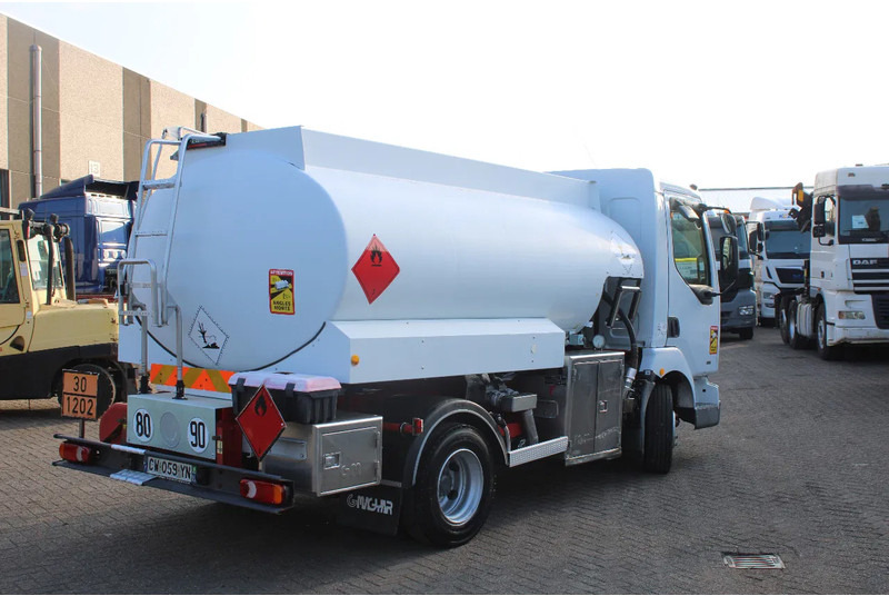 Renault Midlum 250 + 2 COMP + 6180liter + euro 2 + manual - Camion citerne: photos 5 Renault Midlum 250 + 2 COMP + 6180liter + euro 2 + manual - Camion citerne: photos 5