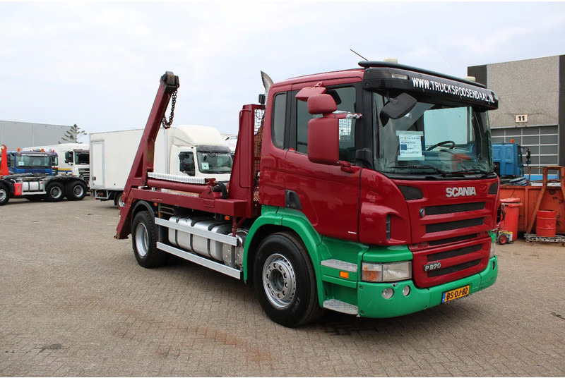 Scania P 270 + PERFECT CONDITION + PTO - Camion multibenne: photos 3 Scania P 270 + PERFECT CONDITION + PTO - Camion multibenne: photos 3