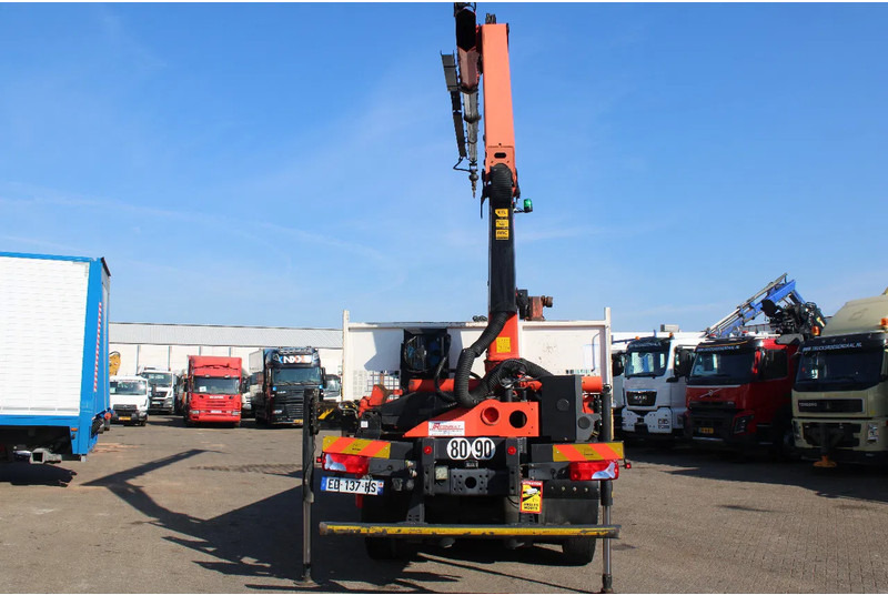 Scania P 360 + PALFINGER 18002-EH-B + 6X2 + REMOTE + EURO 6 - Camion grue: photos 5 Scania P 360 + PALFINGER 18002-EH-B + 6X2 + REMOTE + EURO 6 - Camion grue: photos 5