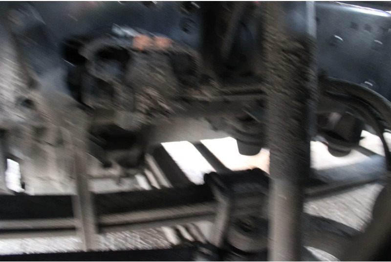 Tracteur routier MAN TGX 18.440 + euro 6 + double tank + spoiler: photos 14