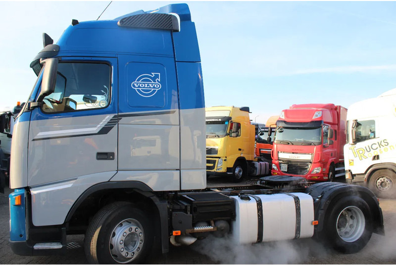 Volvo FH 12.440 + xl cab + manual + EURO 5 - Tracteur routier: photos 3 Volvo FH 12.440 + xl cab + manual + EURO 5 - Tracteur routier: photos 3