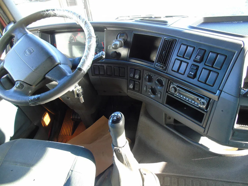 Volvo FH 420 + XL CABINE + EURO 5+ MANUAL - Tracteur routier: photos 5 Volvo FH 420 + XL CABINE + EURO 5+ MANUAL - Tracteur routier: photos 5