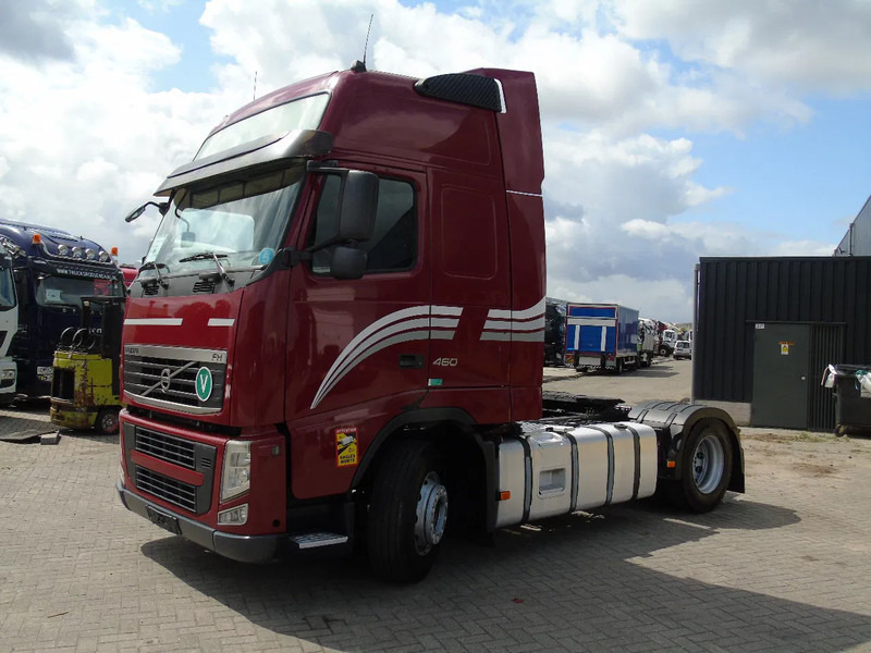 Volvo FH 460 + XL CABINE + EURO 5 + 6x IN STOCK - Tracteur routier: photos 2 Volvo FH 460 + XL CABINE + EURO 5 + 6x IN STOCK - Tracteur routier: photos 2