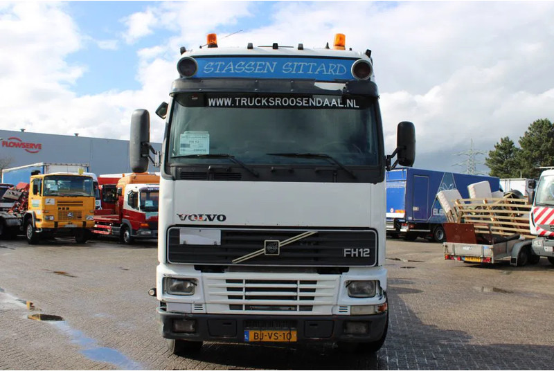 Volvo FH 12.420 + Euro 2 + 6x2 + Manual - Châssis cabine: photos 2 Volvo FH 12.420 + Euro 2 + 6x2 + Manual - Châssis cabine: photos 2