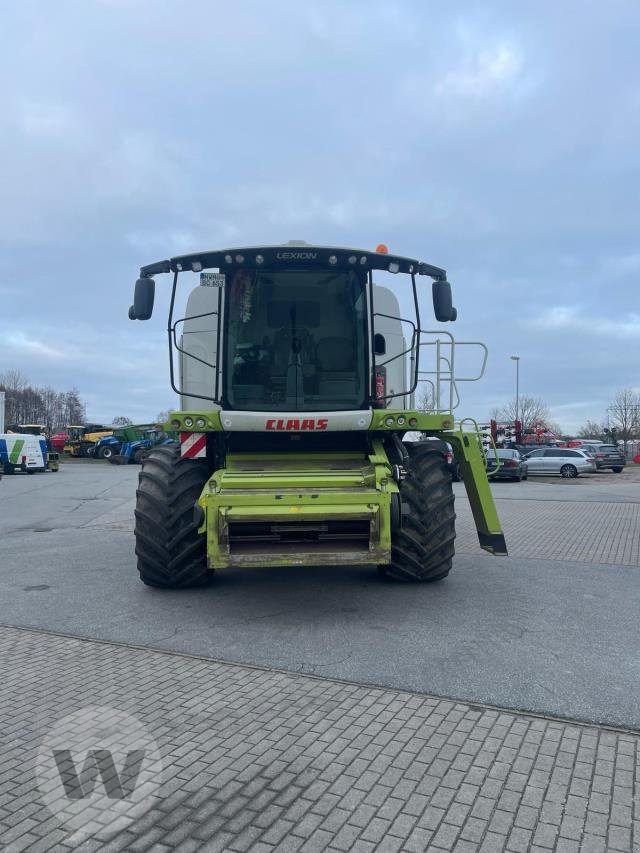 CLAAS Lexion 650 - Moissonneuse-batteuse: photos 3 CLAAS Lexion 650 - Moissonneuse-batteuse: photos 3
