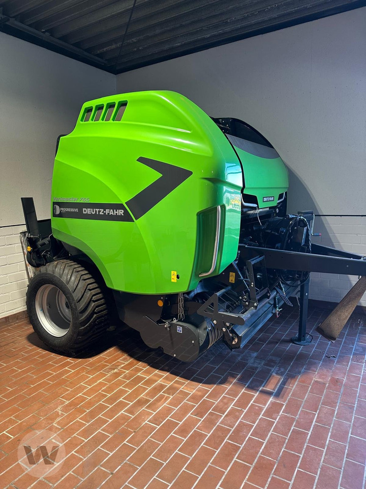 Deutz-Fahr VARIMASTER 765 - Presse à balles rondes: photos 2 Deutz-Fahr VARIMASTER 765 - Presse à balles rondes: photos 2