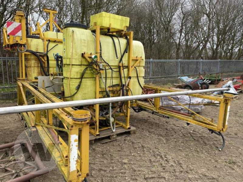 Dubex 1200l - Pulvé porté: photos 4 Dubex 1200l - Pulvé porté: photos 4