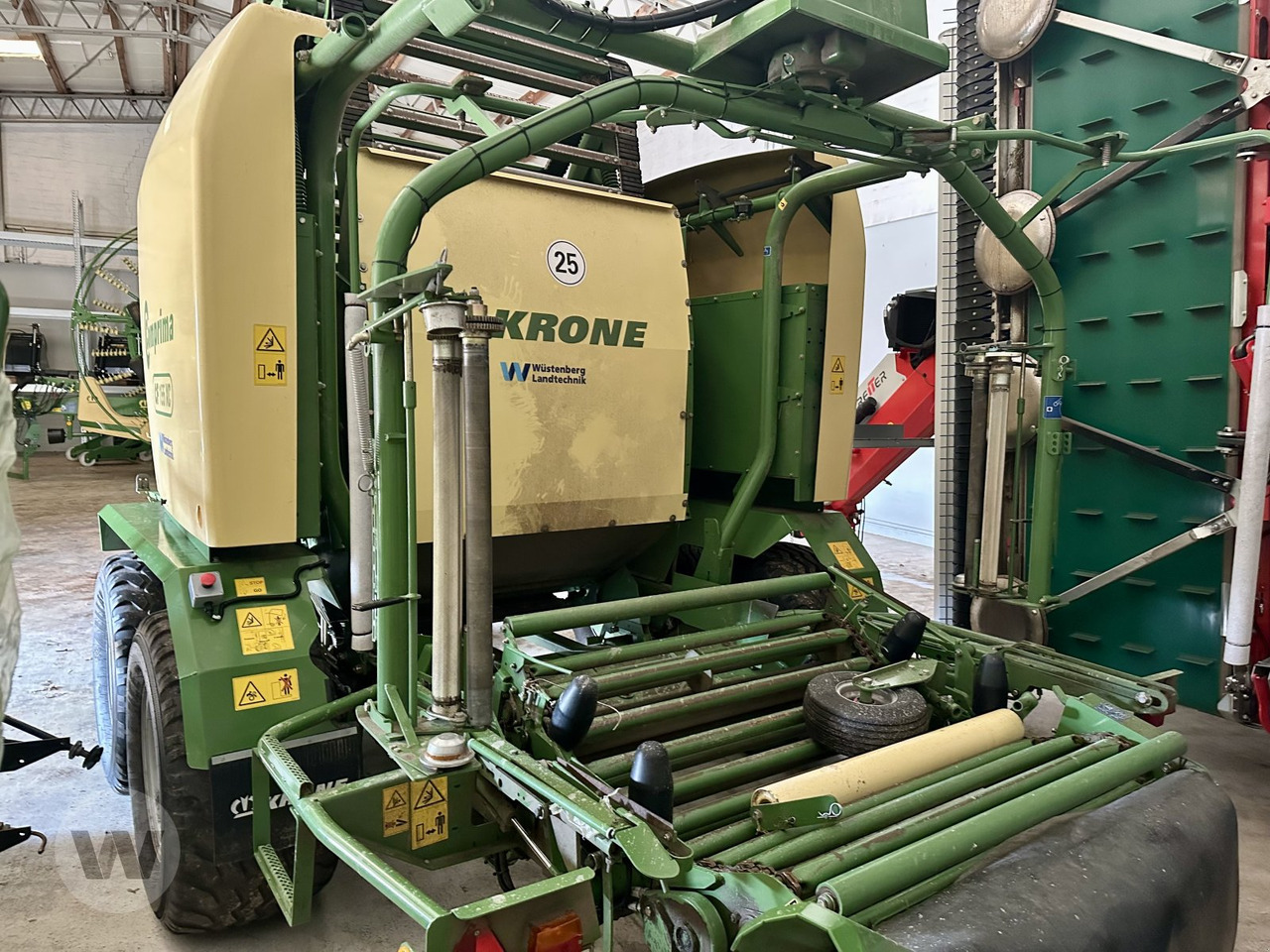 Presse à balles rondes Krone Comprima CF 155 XC: photos 7