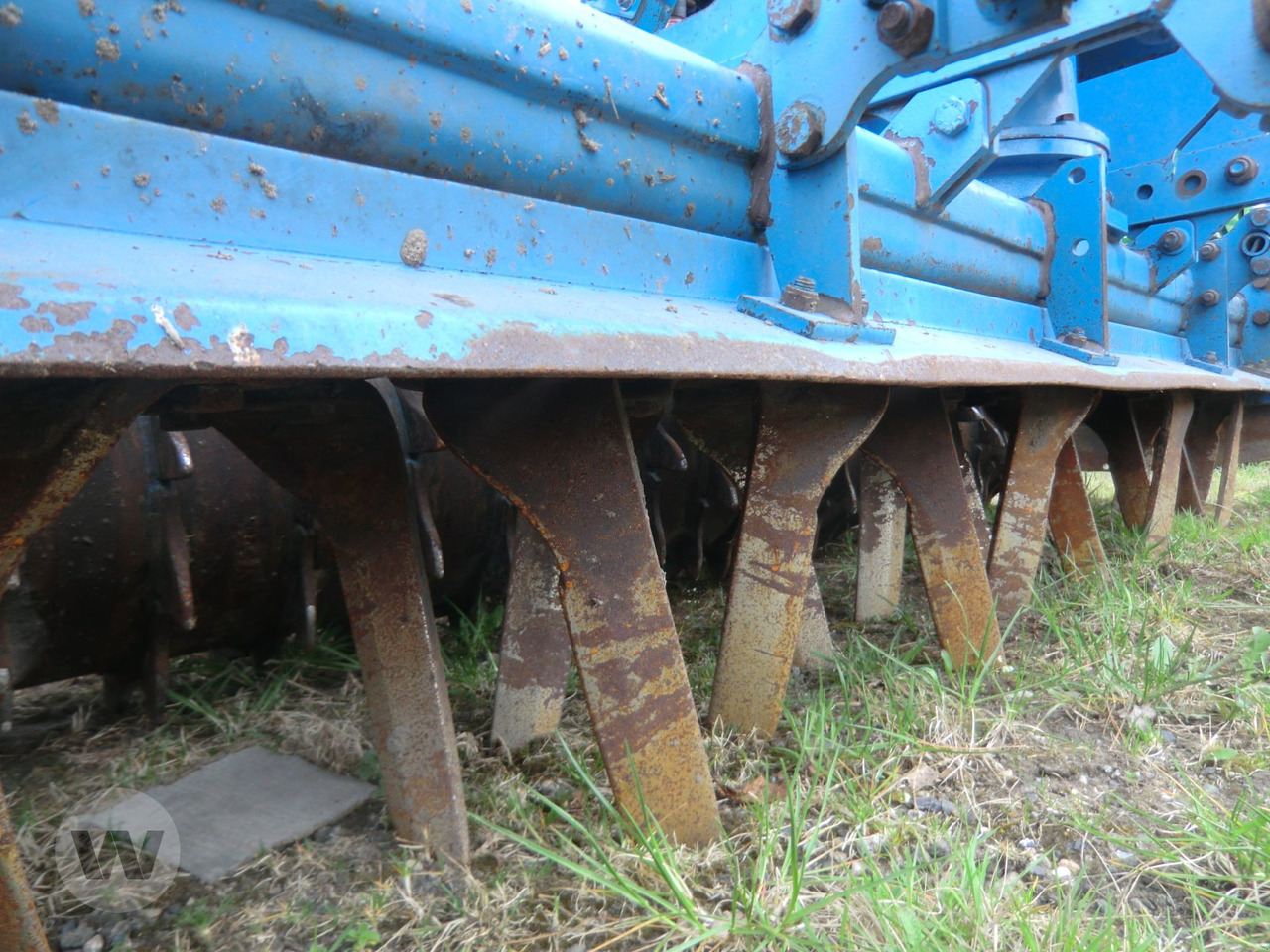 Lemken Zirkon 7/300 + DKA 3000 - Combiné de semis: photos 3 Lemken Zirkon 7/300 + DKA 3000 - Combiné de semis: photos 3
