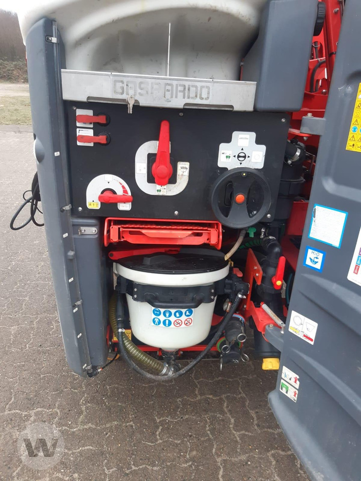 Maschio Tempo Ultra 2000 Liter - Pulvé porté: photos 5 Maschio Tempo Ultra 2000 Liter - Pulvé porté: photos 5