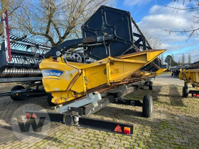 New Holland 9,15m Varifeed - Moissoneuse: photos 2 New Holland 9,15m Varifeed - Moissoneuse: photos 2