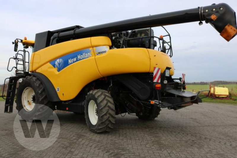 New Holland CR 9090 - Moissonneuse-batteuse: photos 2 New Holland CR 9090 - Moissonneuse-batteuse: photos 2