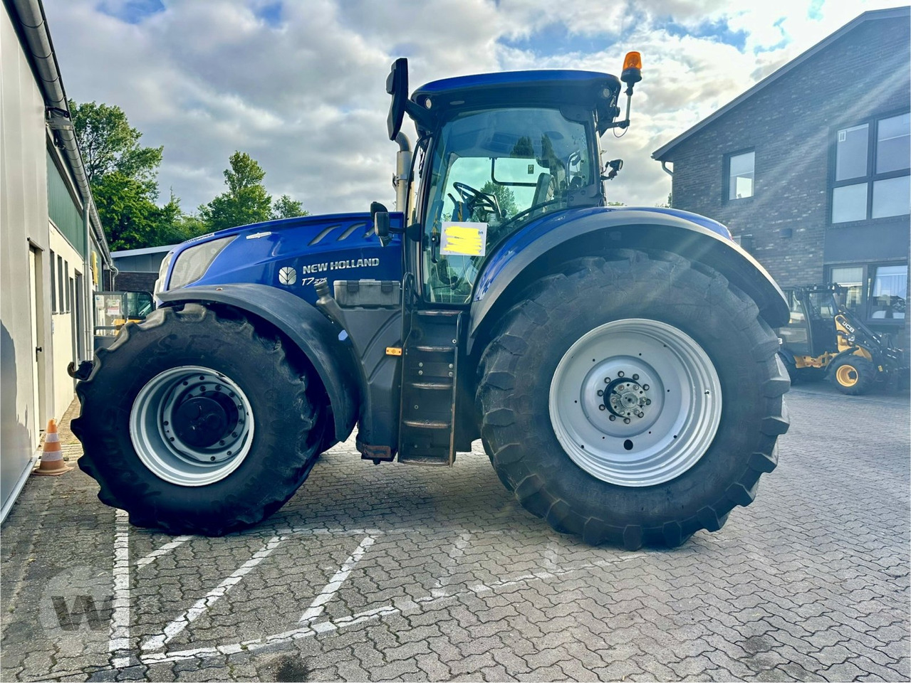 New Holland T 7.270 AC - Tracteur agricole: photos 4 New Holland T 7.270 AC - Tracteur agricole: photos 4