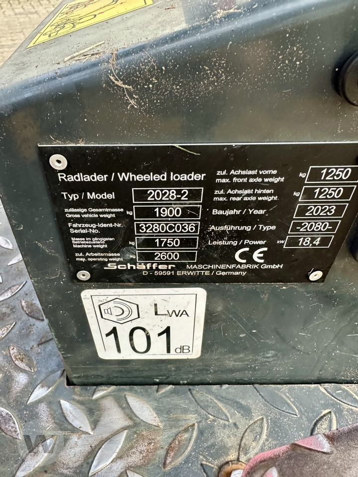 Schäffer 2028 - Valet de ferme: photos 2 Schäffer 2028 - Valet de ferme: photos 2