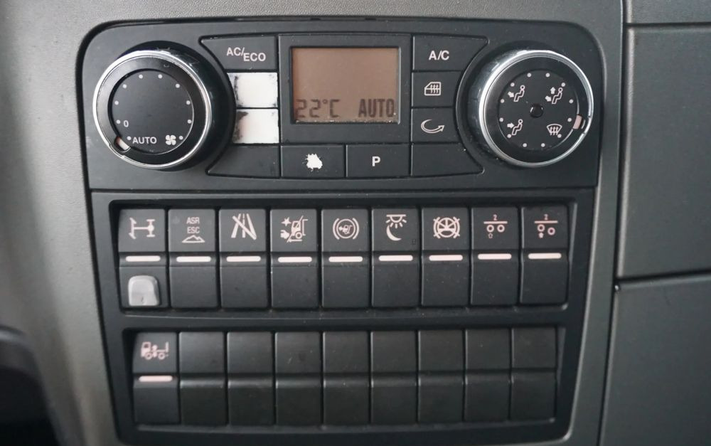 MAN 2 szt. Low-Deck i Standard TGX 18.440 - Tracteur routier: photos 5 MAN 2 szt. Low-Deck i Standard TGX 18.440 - Tracteur routier: photos 5