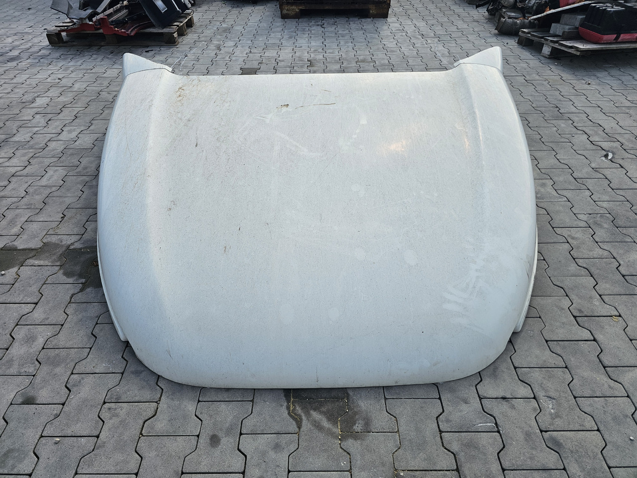 DAF XF105 SPACE CAB / ROOF SPOILER - Aérodynamique/ Spoilers: photos 2 DAF XF105 SPACE CAB / ROOF SPOILER - Aérodynamique/ Spoilers: photos 2