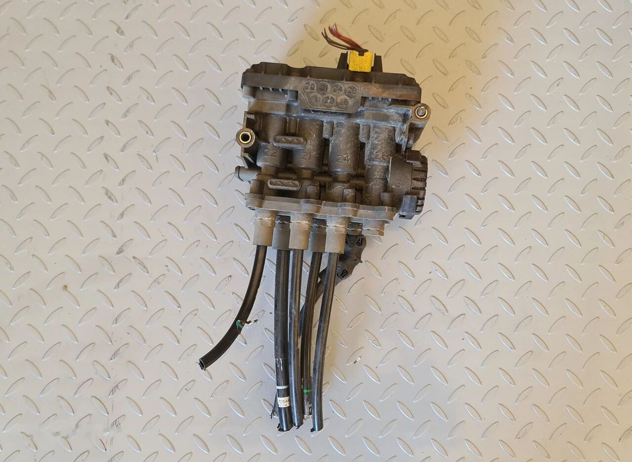 Knorr-Bremse ECAS Volvo FH4/FM4 / RENAULT RANGE T EURO6 truck - Valve de frein pour Camion: photos 2 Knorr-Bremse ECAS Volvo FH4/FM4 / RENAULT RANGE T EURO6 truck - Valve de frein pour Camion: photos 2