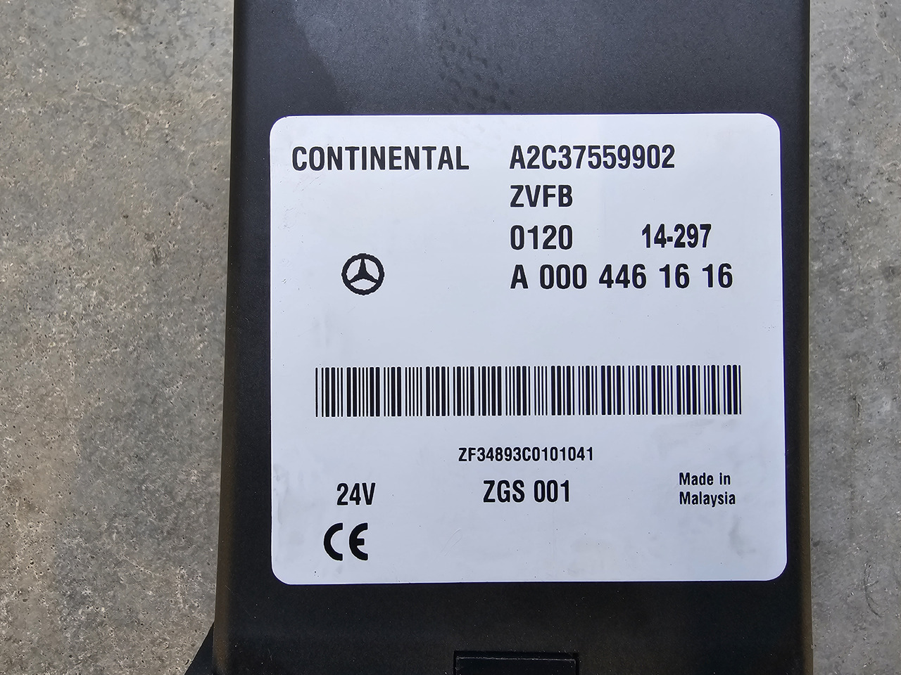 MERCEDES-BENZ ATEGO MP4 EURO 6 / CENTRAL LOCK ECU ZVFB / A0004461616 - Bloc de gestion: photos 3 MERCEDES-BENZ ATEGO MP4 EURO 6 / CENTRAL LOCK ECU ZVFB / A0004461616 - Bloc de gestion: photos 3