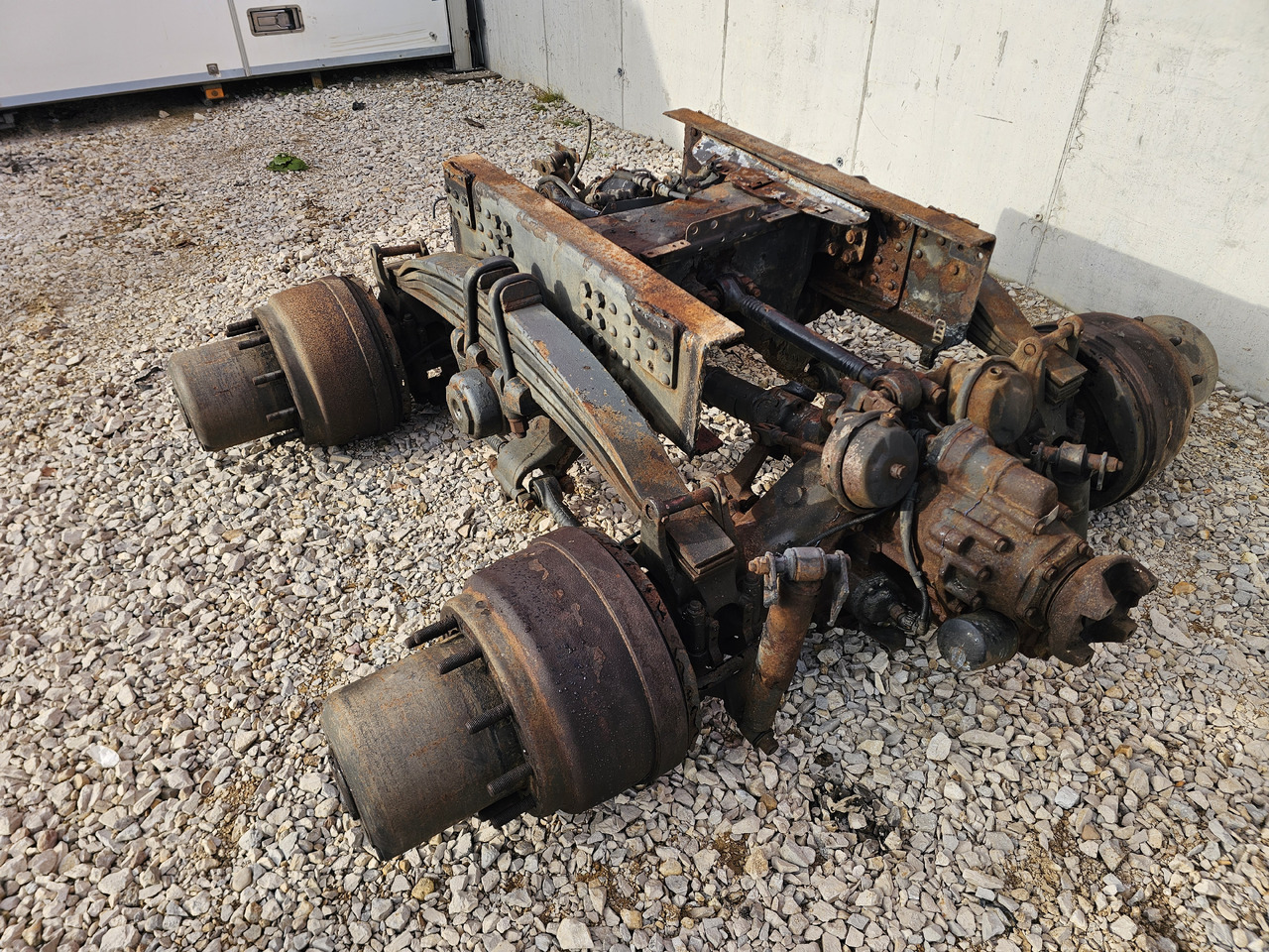 SCANIA COMPLETE REAR AXLES SET / RBP735 / RATIO= 3,93 / 6x4 6x6 8x4 8x6 - Essieu arrière: photos 5 SCANIA COMPLETE REAR AXLES SET / RBP735 / RATIO= 3,93 / 6x4 6x6 8x4 8x6 - Essieu arrière: photos 5