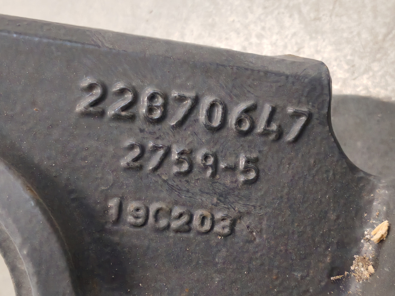 VOLVO FM5 EURO 6 / CABIN SUNSPENSION BRACKET / 22870647 / RIGHT - Frame/ Châssis: photos 4 VOLVO FM5 EURO 6 / CABIN SUNSPENSION BRACKET / 22870647 / RIGHT - Frame/ Châssis: photos 4