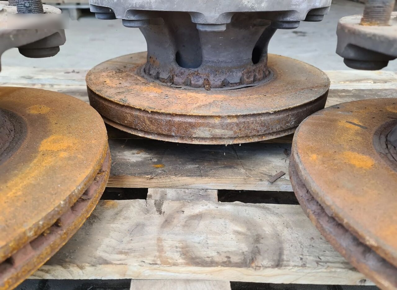 VOLVO RENAULT FRONT HUB 68mm 6.8cm / WORLDWIDE DELIVERY - Moyeu pour Camion: photos 4 VOLVO RENAULT FRONT HUB 68mm 6.8cm / WORLDWIDE DELIVERY - Moyeu pour Camion: photos 4