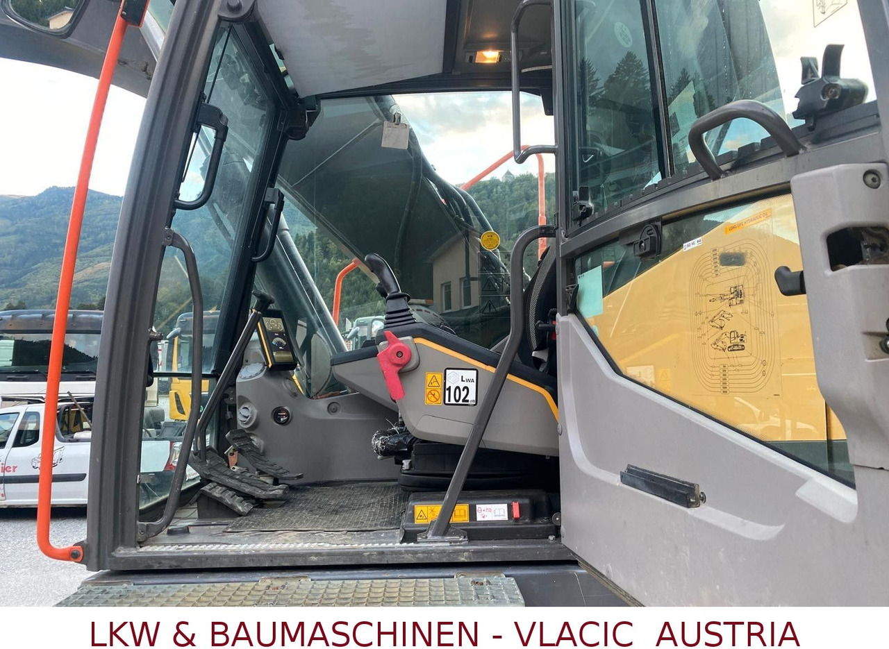 Pelle sur chenille Volvo EC 220 EL: photos 6
