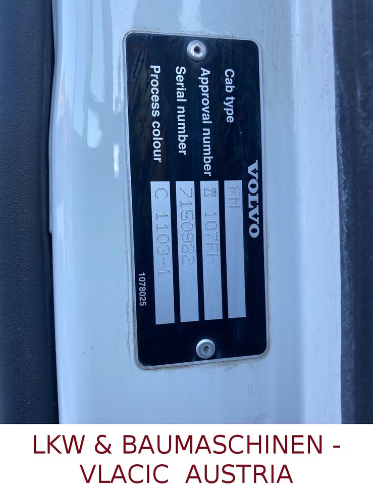 Volvo FM 400  6X4 Blatt/Blatt (ADR ) en crédit-bail Volvo FM 400  6X4 Blatt/Blatt (ADR ): photos 16