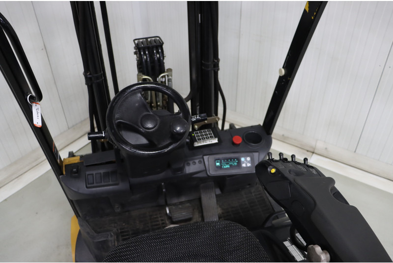 Chariot élévateur électrique Caterpillar EP16CPNT: photos 7 Chariot élévateur électrique Caterpillar EP16CPNT: photos 7