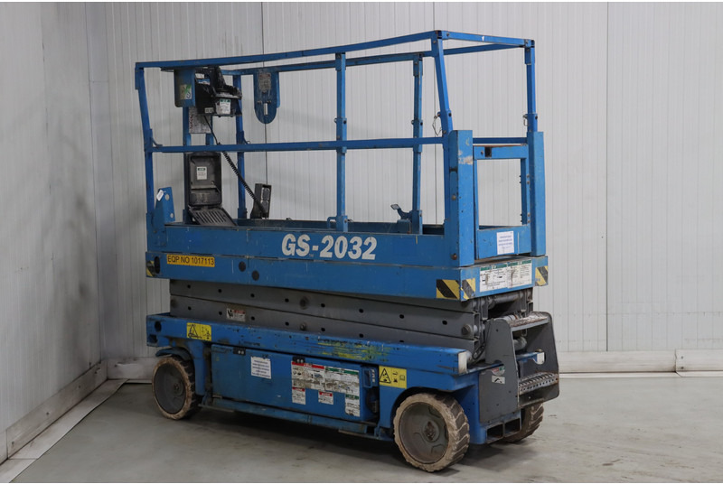 Genie GS-2032 - Nacelle ciseaux: photos 2 Genie GS-2032 - Nacelle ciseaux: photos 2