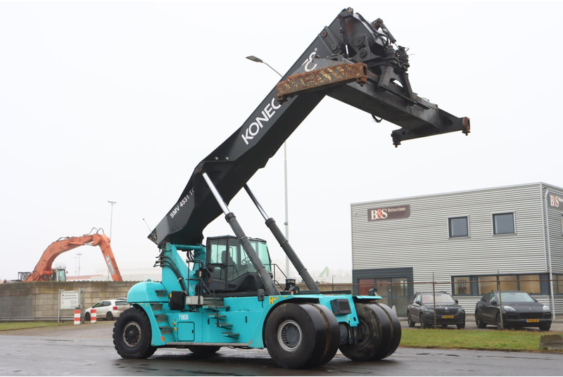 KONECRANES 4531TC5 - Reach stacker: photos 1 KONECRANES 4531TC5 - Reach stacker: photos 1