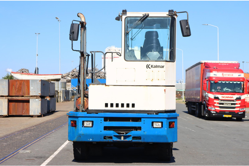 Kalmar TRX182A - Tracteur portuaire: photos 2 Kalmar TRX182A - Tracteur portuaire: photos 2