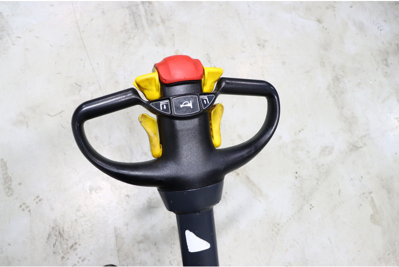 Komatsu CNI 14 - Gerbeur: photos 2 Komatsu CNI 14 - Gerbeur: photos 2