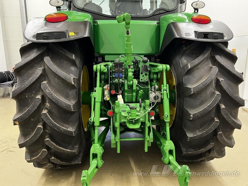 Tracteur agricole John Deere 8310R: photos 8