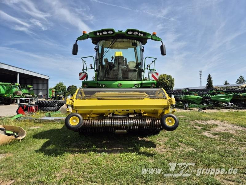 John Deere 8600i - Ensileuse: photos 2 John Deere 8600i - Ensileuse: photos 2