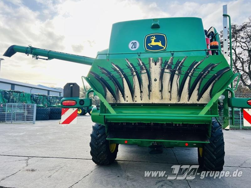John Deere T660 - Moissonneuse-batteuse: photos 4 John Deere T660 - Moissonneuse-batteuse: photos 4