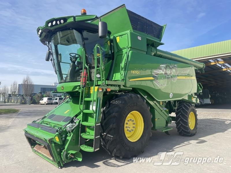 John Deere T670 i - Moissonneuse-batteuse: photos 4 John Deere T670 i - Moissonneuse-batteuse: photos 4