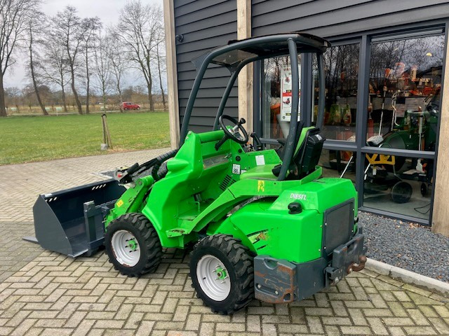 AVANT 420 loader - Valet de ferme: photos 4 AVANT 420 loader - Valet de ferme: photos 4