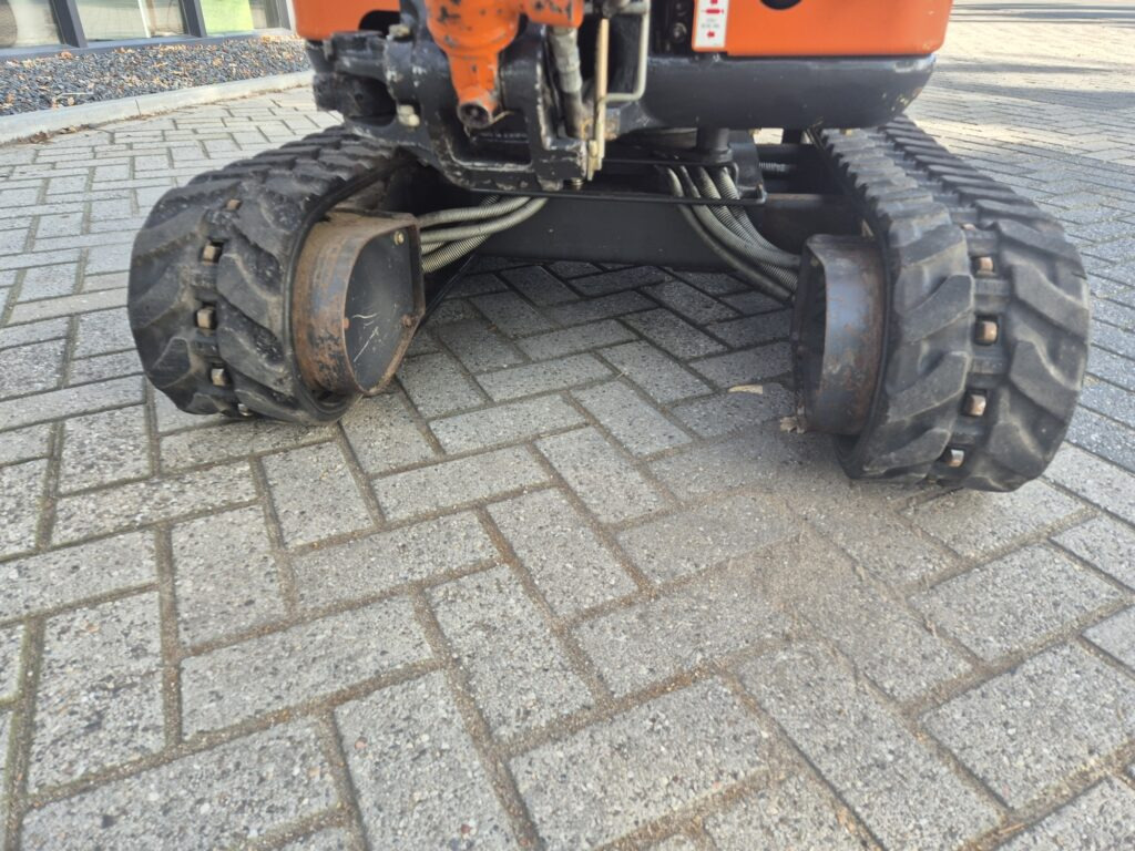 HITACHI ZX10U-2 minidigger - Mini pelle: photos 5 HITACHI ZX10U-2 minidigger - Mini pelle: photos 5