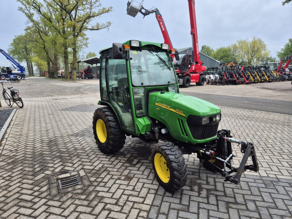 Micro tracteur JOHN DEERE 2520: photos 7
