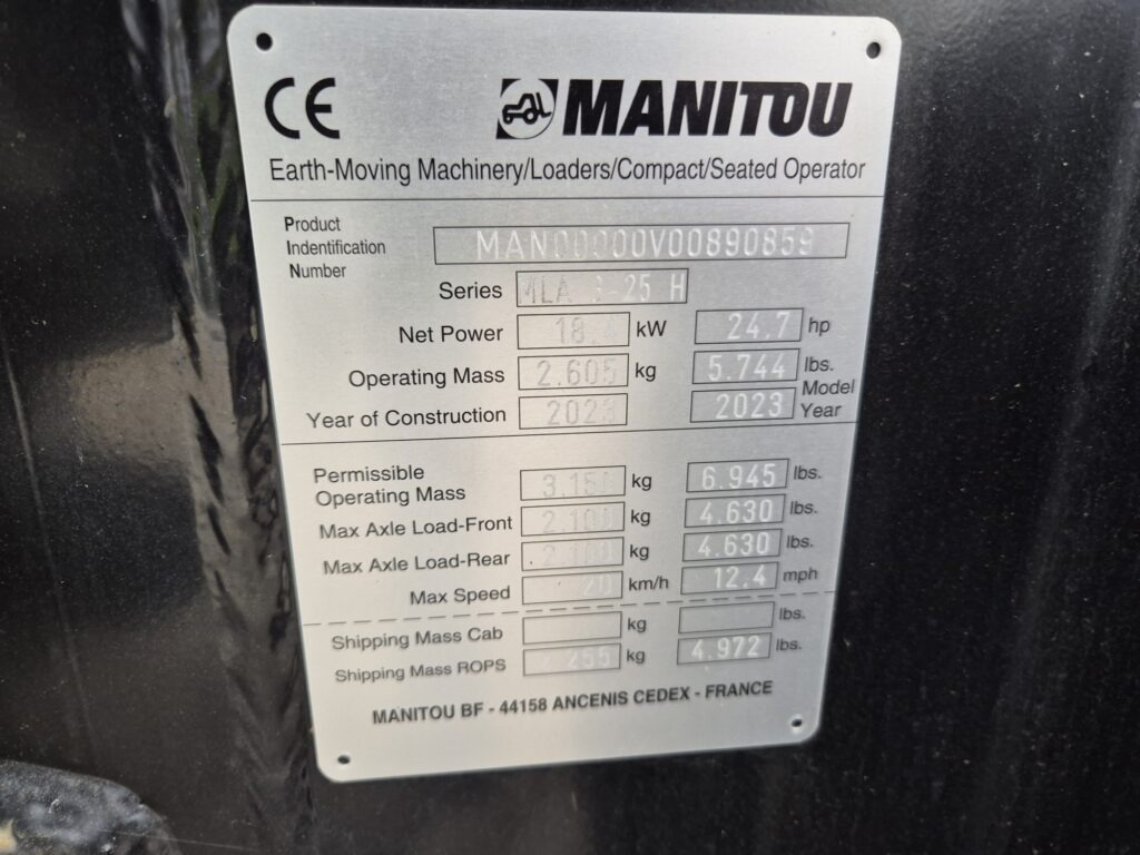 Valet de ferme MANITOU MLA 3-25H miniloader: photos 12
