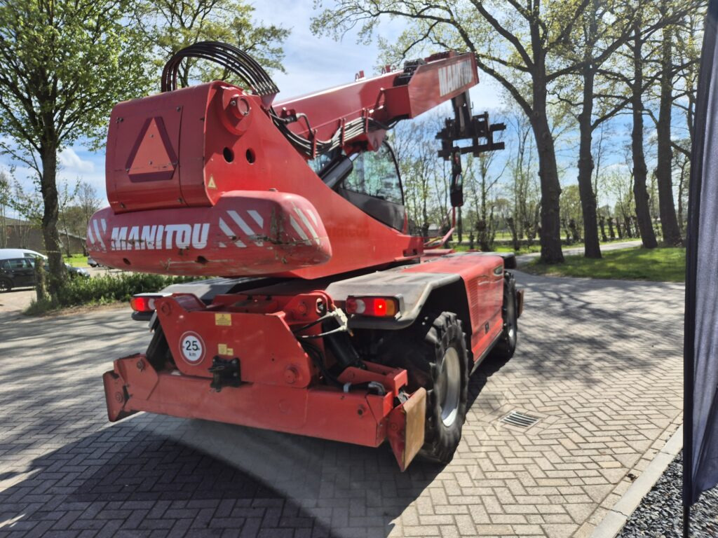 MANITOU MRT 2550+ privilege - Chariot télescopique: photos 5 MANITOU MRT 2550+ privilege - Chariot télescopique: photos 5