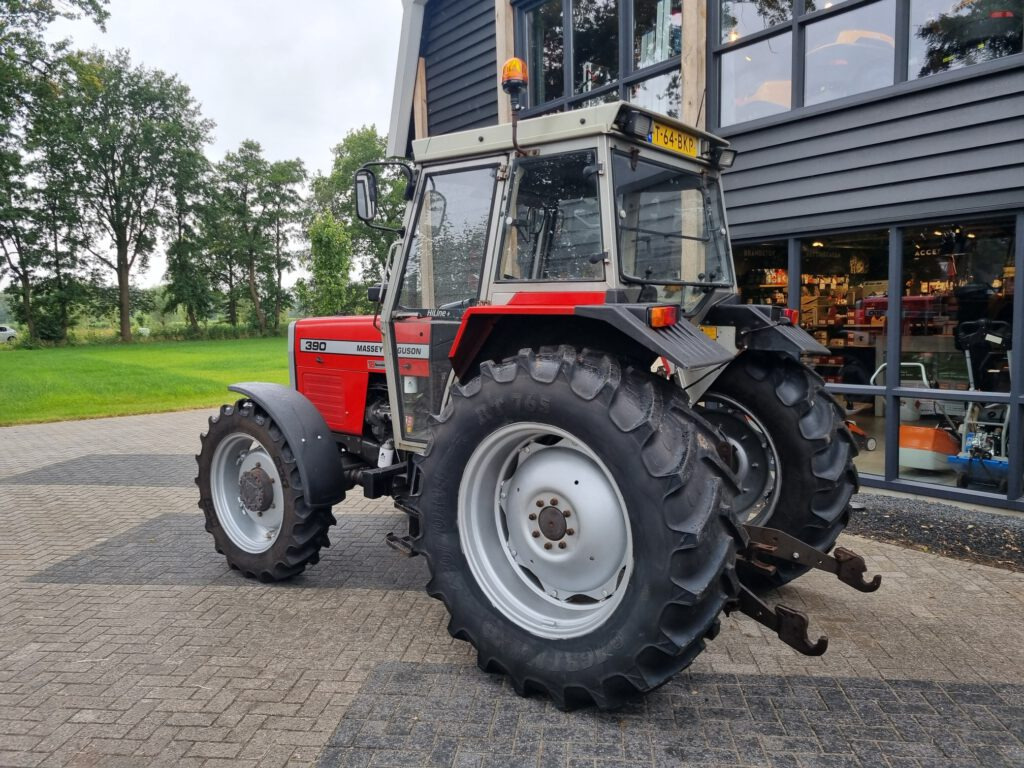 MASSEY FERGUSON 390 - Tracteur agricole: photos 3 MASSEY FERGUSON 390 - Tracteur agricole: photos 3